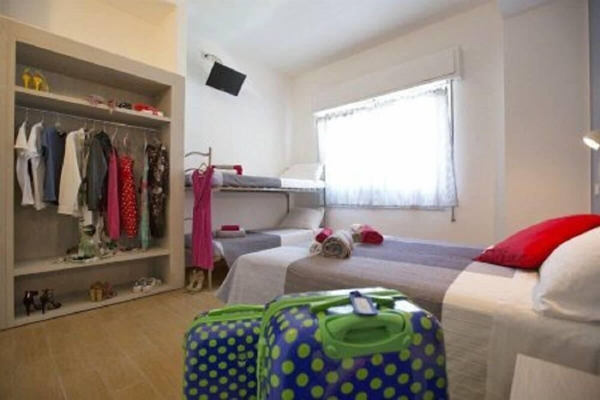 Una cassaforte in camera, una scrivania, Wi-Fi gratuito, lenzuola