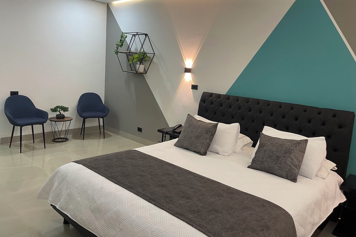 In-room safe, desk, iron/ironing board, free WiFi