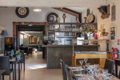 H ôtel Restaurant L'Horloge Gourmande