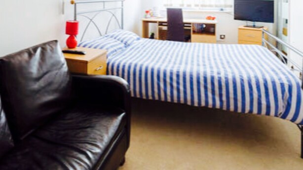 City Apartment, 1 Double Bed, Ensuite - Beautiful City Centre Apartment (Birmingham)