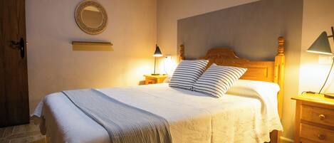 Comfort Double Room | Memory foam beds, desk, WiFi (free)
