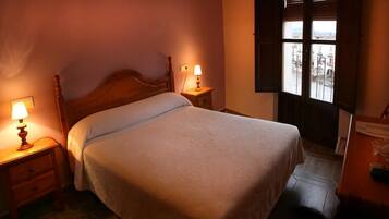 Colchones viscoelásticos, escritorio, wifi gratis