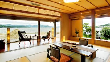 Family Room, Shared Bathroom, Sea Facing | In-room safe, free WiFi, bed sheets