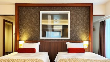 Desk, free WiFi, bed sheets