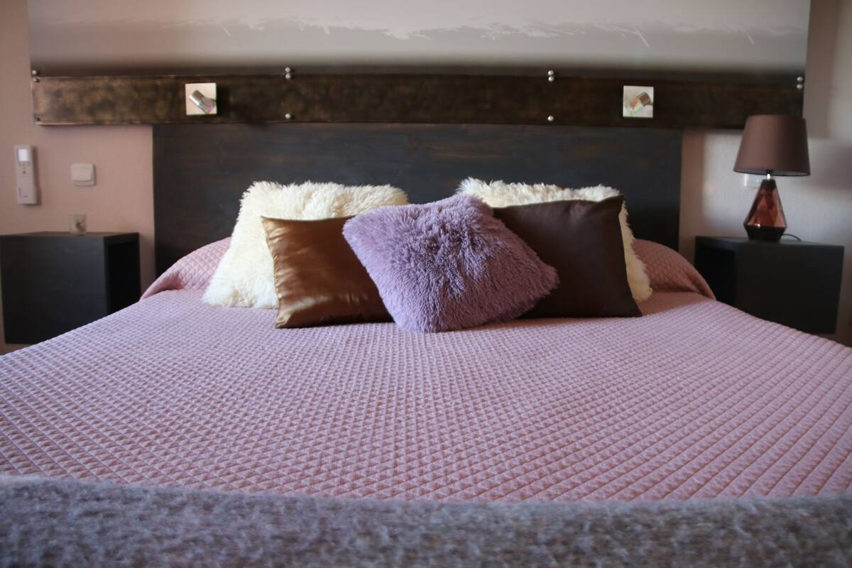 Suite (Twenty Four) | Minibar, in-room safe, blackout drapes, iron/ironing board (on request)