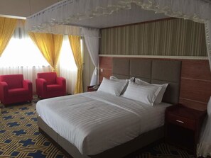 家庭客房 | 書桌、免費 Wi-Fi、床單