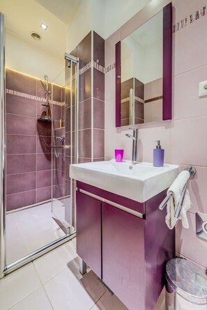 Apartment | Bathroom - Split Suites Centre Apartman Anka (Split)