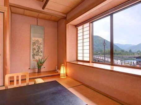 Room. Kappo Ryokan Shiratame Ryokan