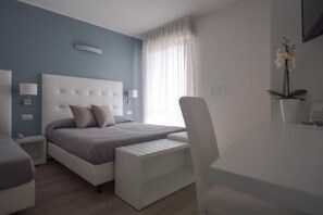 Classic Triple Room, Multiple Beds | Free WiFi, bed sheets - Hotel Ardea (Riccione)