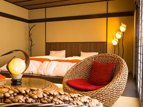 Iki Sakana Senmon Ryokan Atarashiya