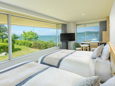 Superior Corner View (Non-smoking) | View from room. Kamenoi Hotel Hikone