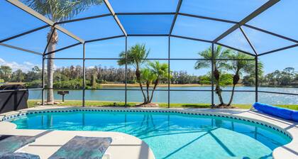 Äskettäin uusittu Luxury Lakeside Villa nr Disney. Uima-allas, poreallas, pelihuone!