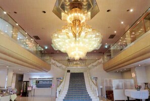 Interior entrance - Hotel Itoh (Iwade)