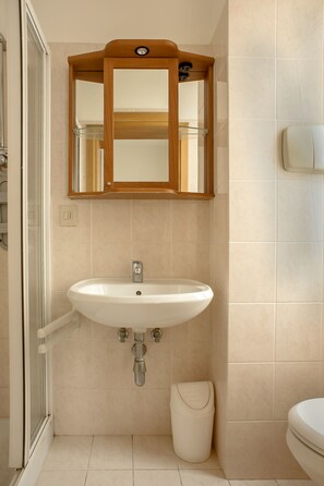 Appartamento, 1 camera da letto | Lavandino