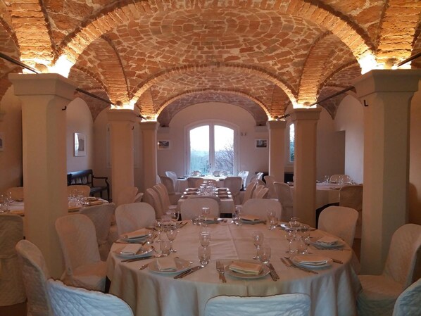Banquet hall - Locanda del Toro (Calderara di Reno)