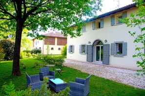 Exterior - Locanda del Toro (Calderara di Reno)