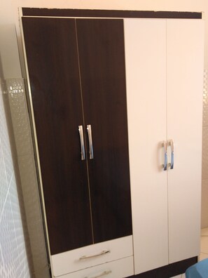 Habitación doble de uso individual | Servicio de la habitación