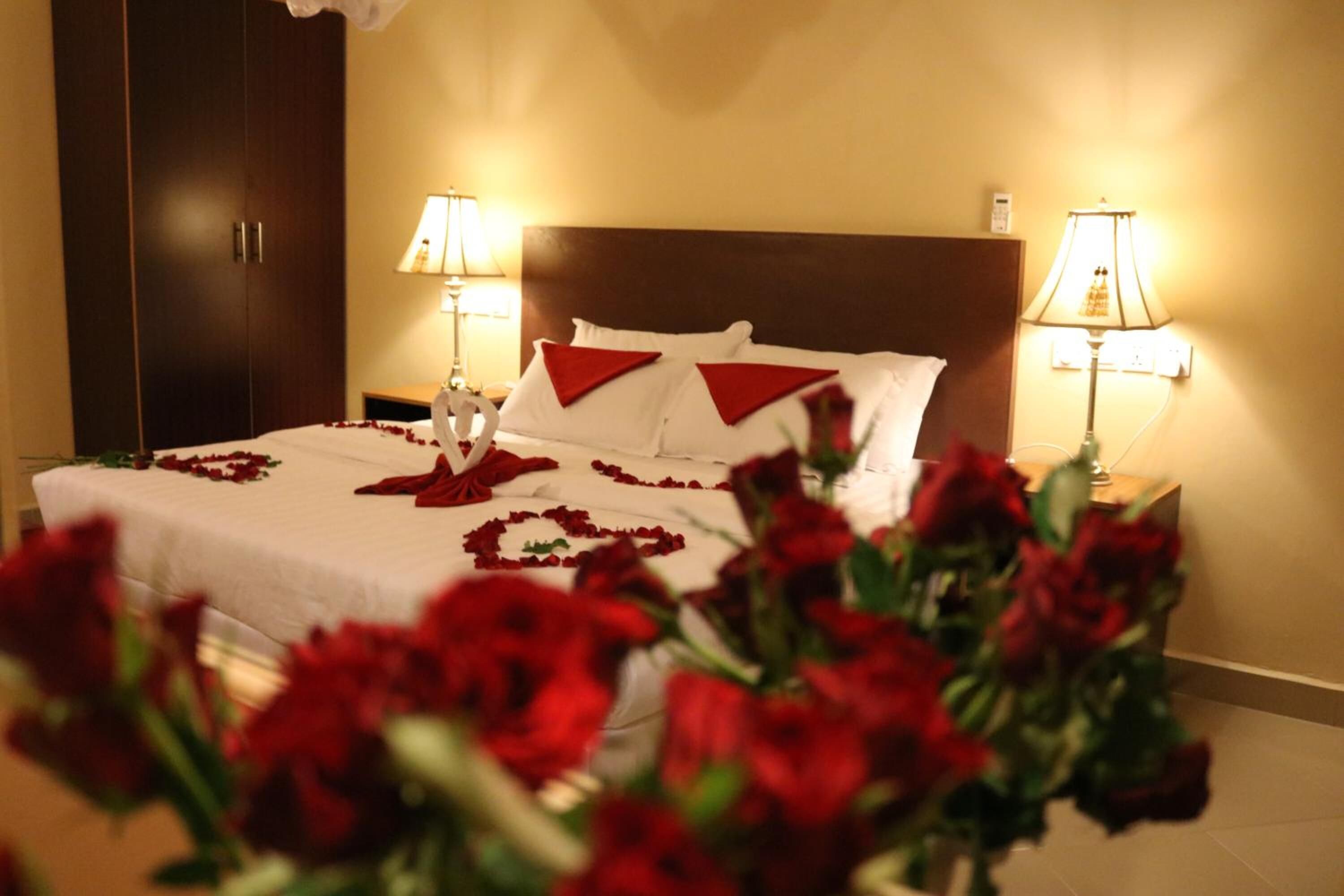 Superior Single Room, 1 Bedroom | In-room safe, individually furnished, desk, laptop workspace