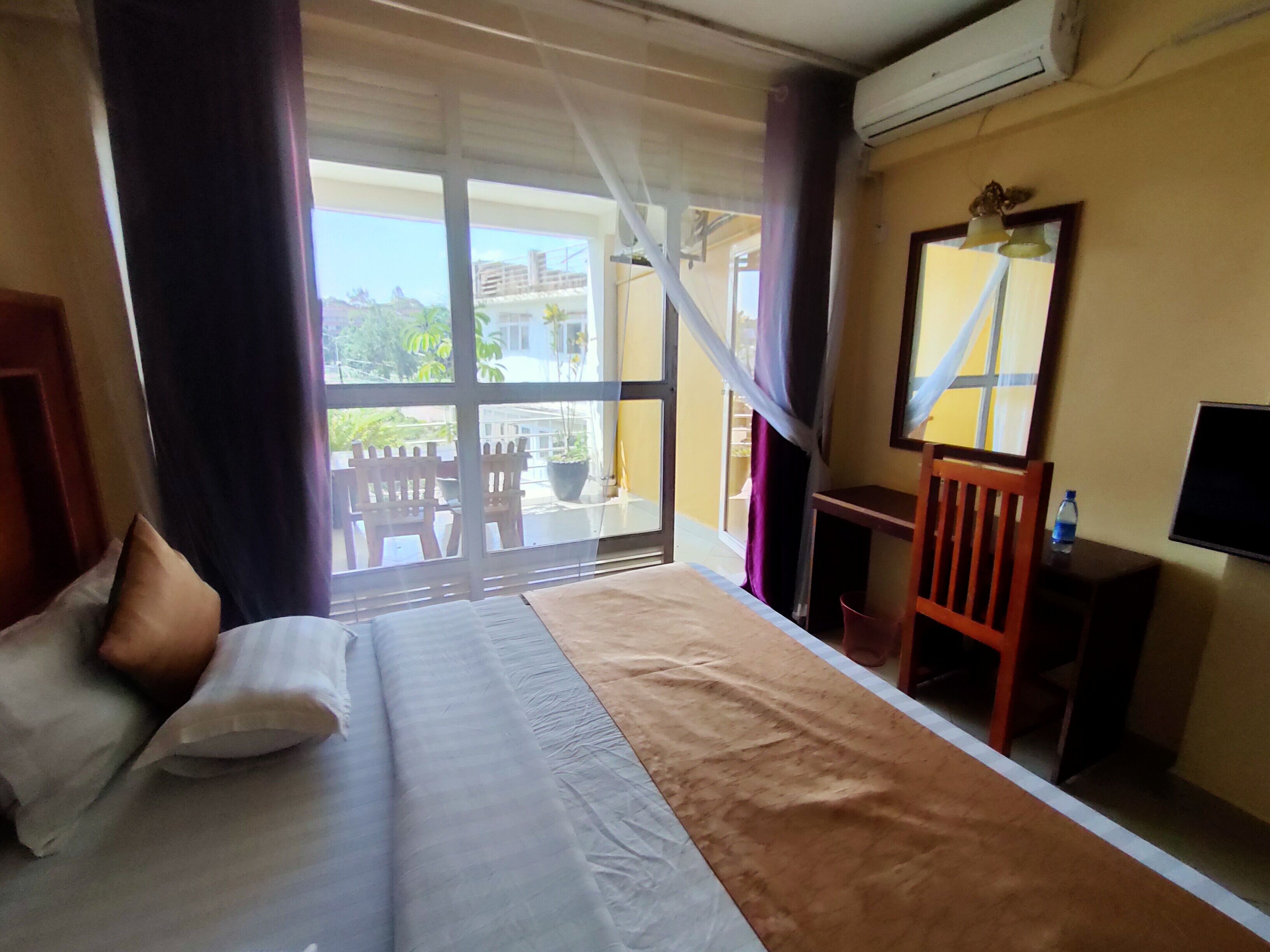 1 bedroom, in-room safe, individually furnished, desk