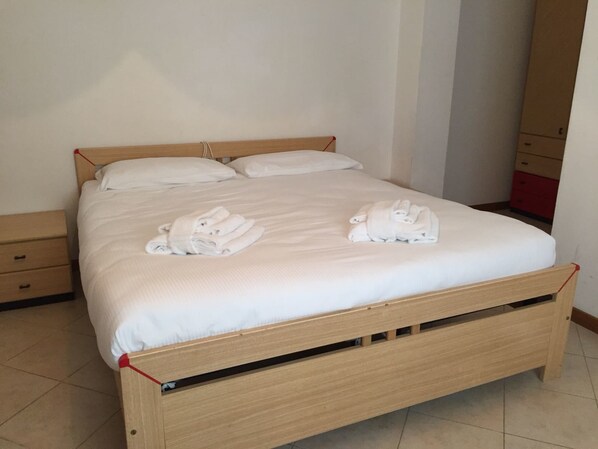 Apartment, 1 Schlafzimmer | 1 Schlafzimmer, Babybetten, kostenloses WLAN, Bettwäsche