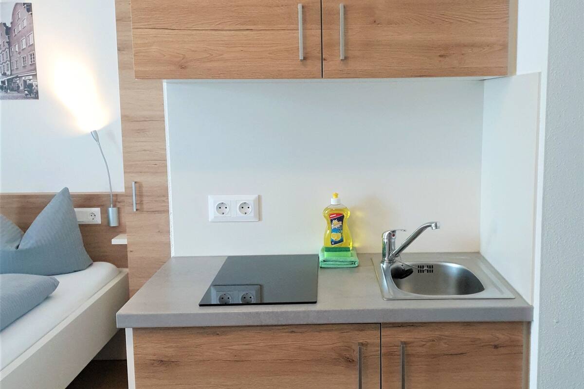 triple room | private kitchen | fridge, microwave, stovetop, cookware/dishes/utensils