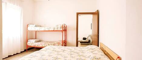 Apartment, 1 Schlafzimmer | 1 Schlafzimmer, kostenloses WLAN, Bettwäsche