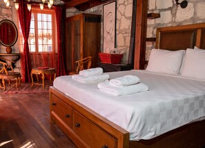 Family Room, 1 King Bed, Pool View | Premium bedding, Select Comfort beds, minibar, individually decorated - Ala Konak Alacati (Cesme)