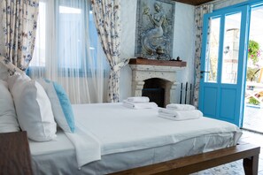 Elite tweepersoonskamer, niet-roken, uitzicht op zwembad | Luxe beddengoed, Select Comfort-bedden, een minibar