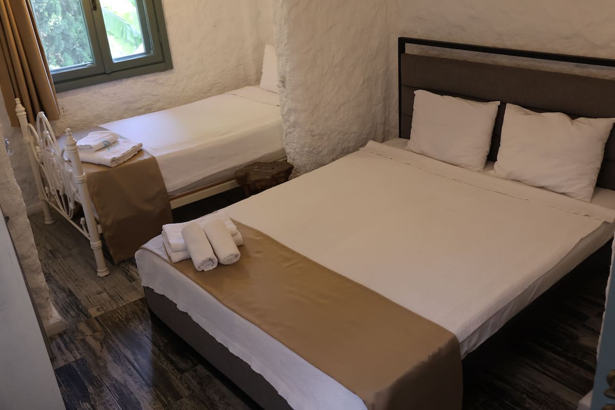 Suite, Whirlpool | 1 Schlafzimmer, hochwertige Bettwaren, Select-Comfort-Betten, Minibar