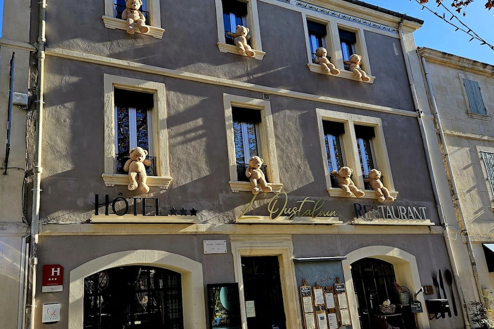 Hôtel Restaurant L'Oustaloun