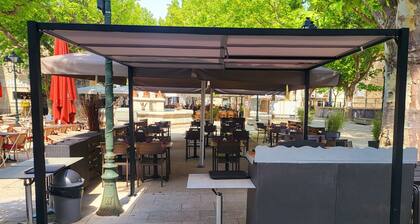 Hôtel Restaurant L'Oustaloun