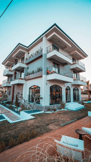 Concierge desk - Zoi Cunda (Ayvalik)