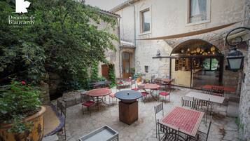 DĂźner servi sur place