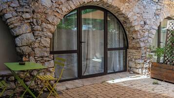 Habitación doble (Le lac) | Terraza o patio