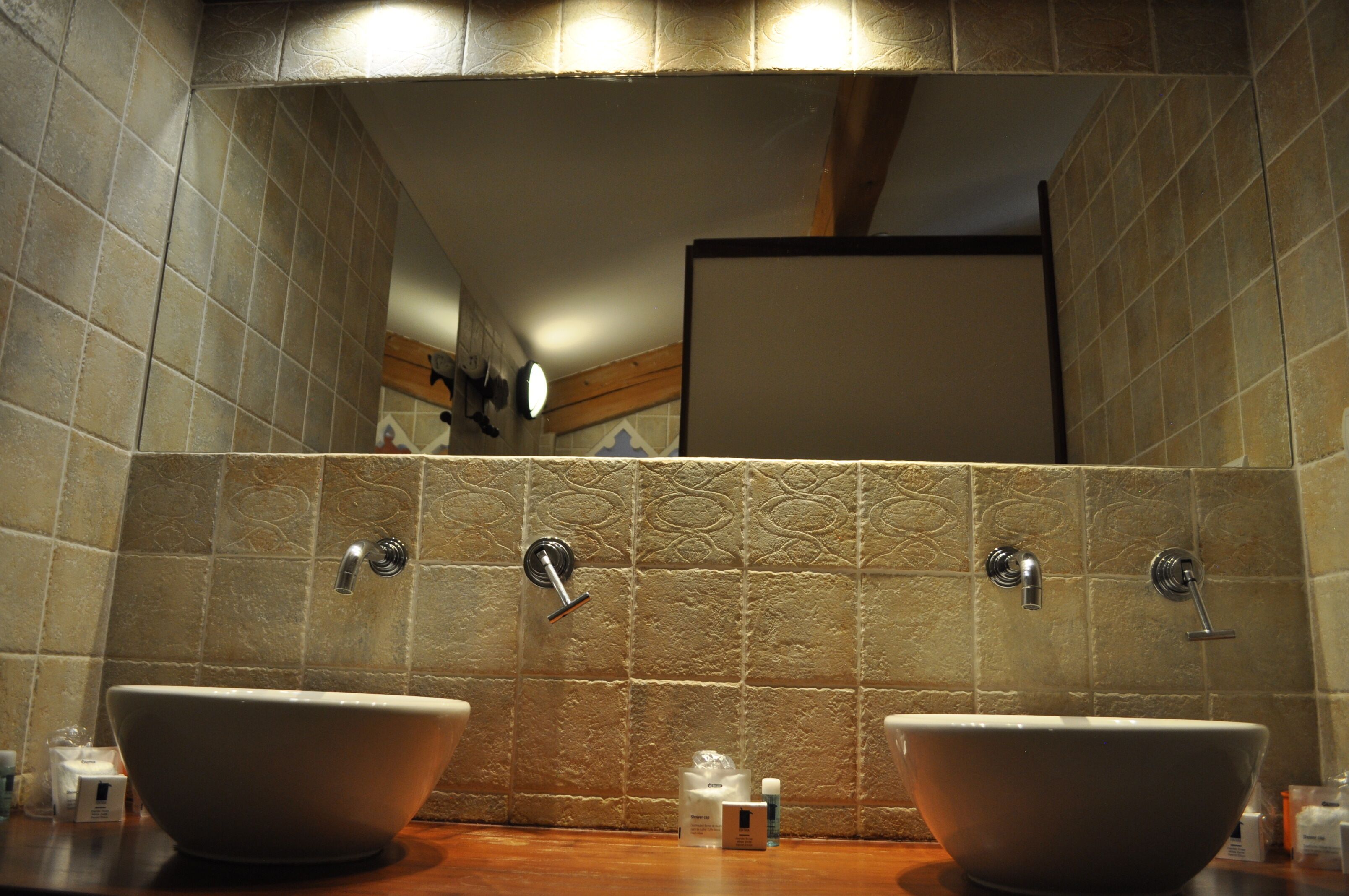 family room (castellas de tournemire) | bathroom | shower, hair dryer, towels