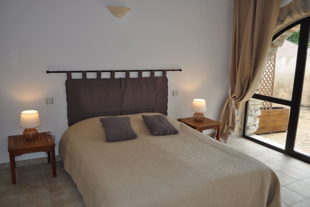 Double Room (Le lac)