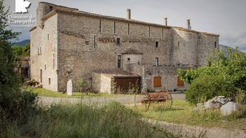 Bagian depan properti