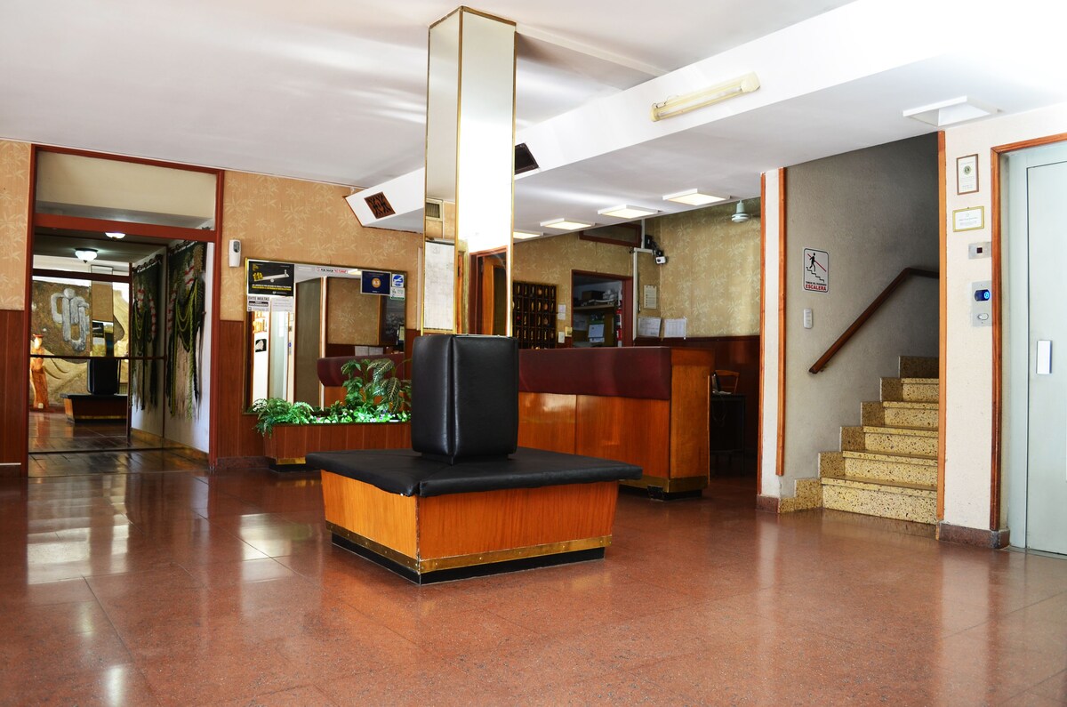 Mostrador de check-in y check-out
