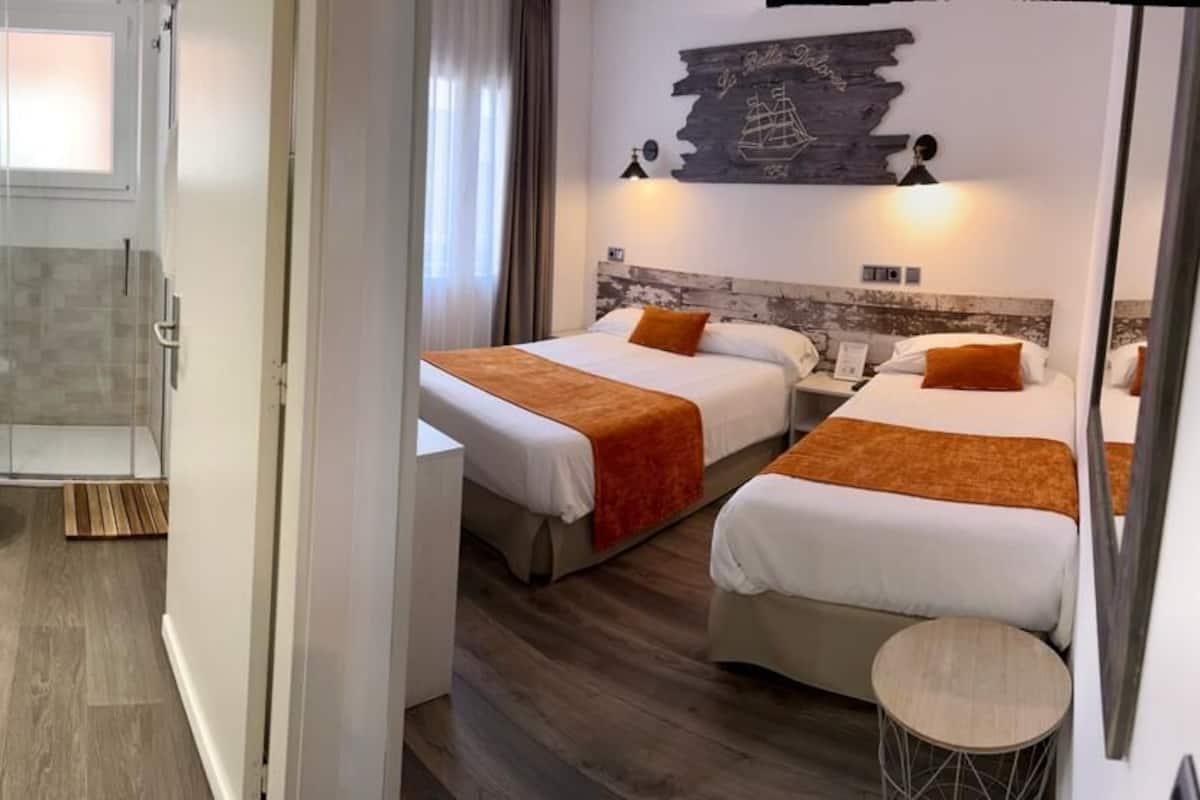 Minibar, két bảo mật tại phòng, bàn