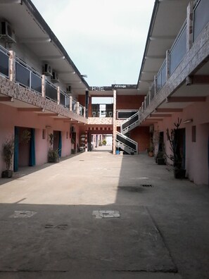 Exterior - Akwaba Hotel (Abidjan)