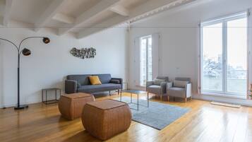 Televisión de pantalla plana