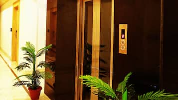 Deluxe Double Room Single Use, 1 Double Bed | Premium bedding, minibar, in-room safe, desk