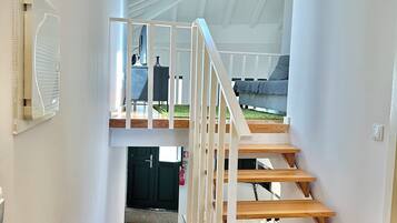 Apartment, 1 Bedroom (5) | 1 bedroom, soundproofing, iron/ironing board, free cribs/infant beds