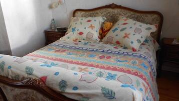 Double Room | Individually decorated, individually furnished, blackout drapes