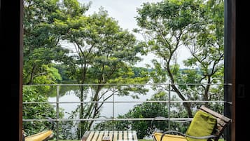 全景套房, 湖景, 复式 | 阳台景观