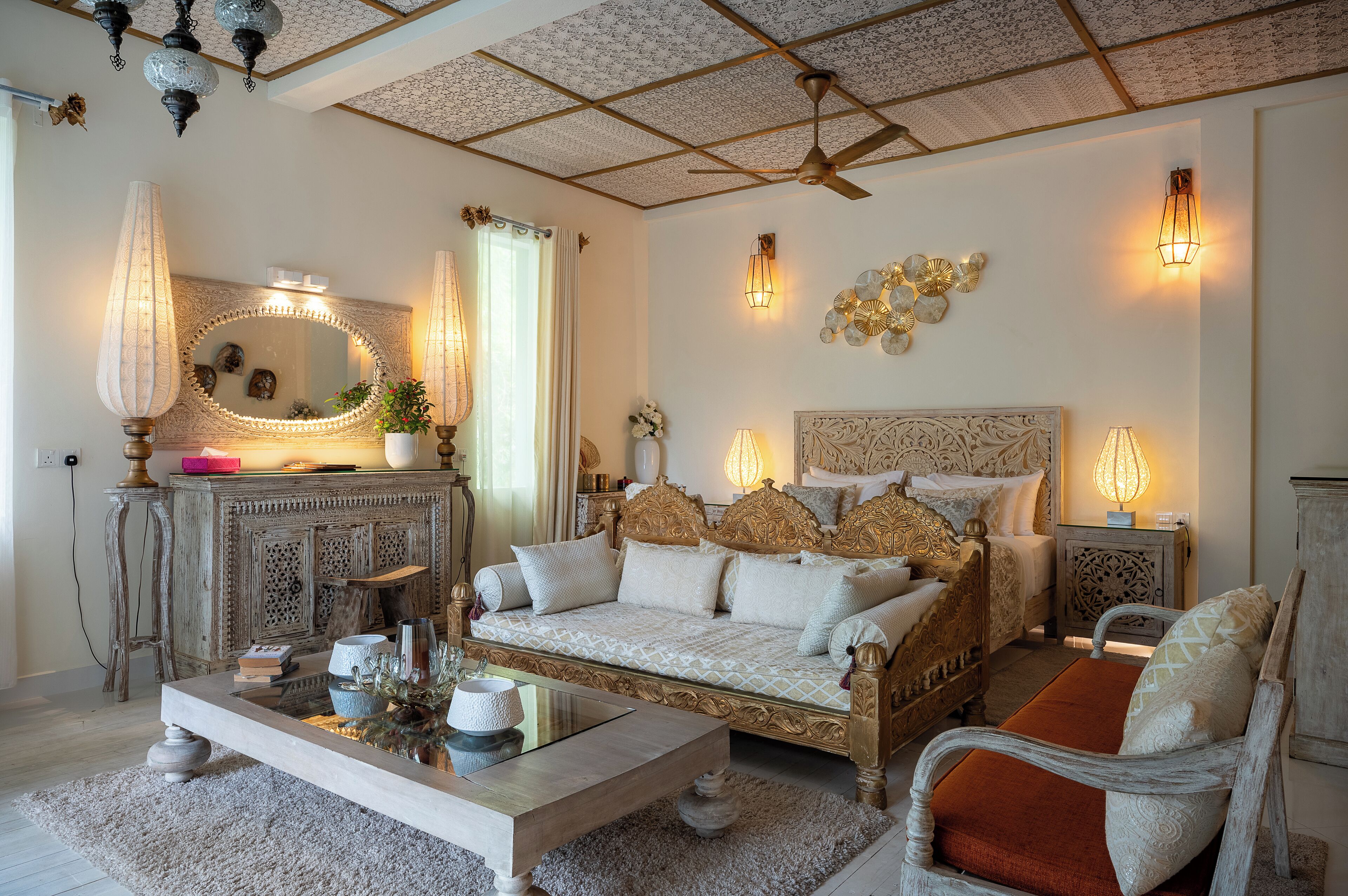 luxury double room, 1 king bed, bathtub, garden view | premium bedding, pillow-top beds, minibar, in-room safe