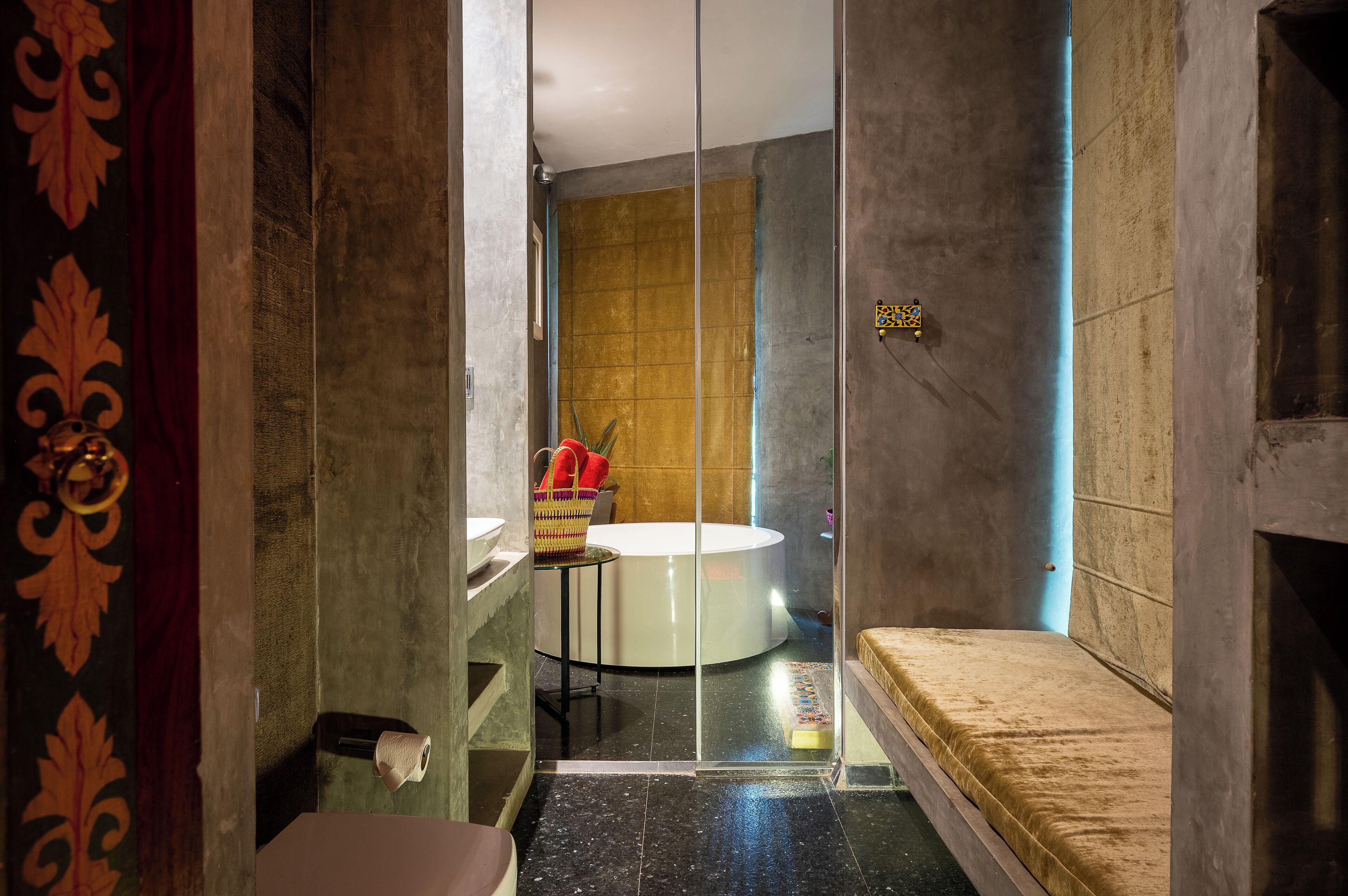 royal suite, 1 king bed, balcony, lake view | bathroom | designer toiletries, hair dryer, bathrobes, towels