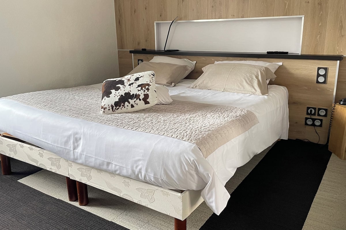 individually decorated, individually furnished, desk, blackout curtains