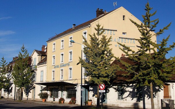 Hôtel Gambetta - Lons-le-Saunier