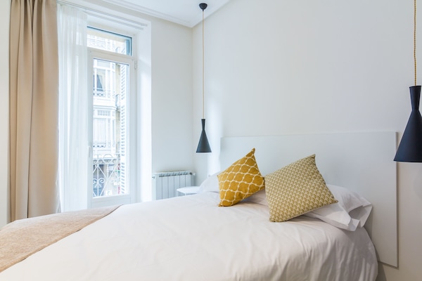 Individual Room, shared bathroom | Desk, free WiFi, bed sheets